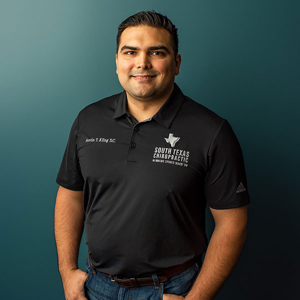 Dr. Austin Kling D.C., sports & rehab chiropractor